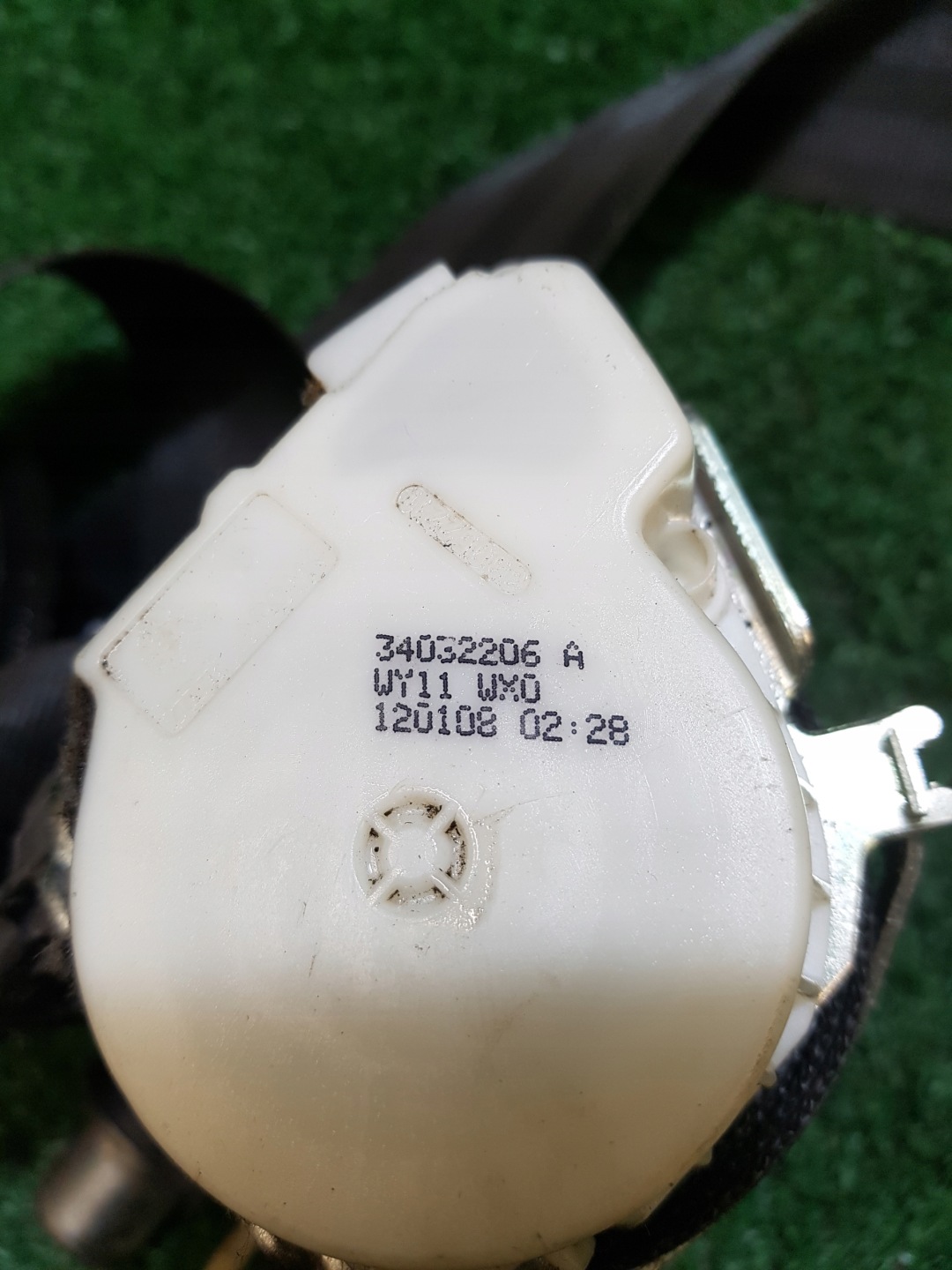 tension belt safety left front PASSAT B6 2005 3C1857705F 34032206A