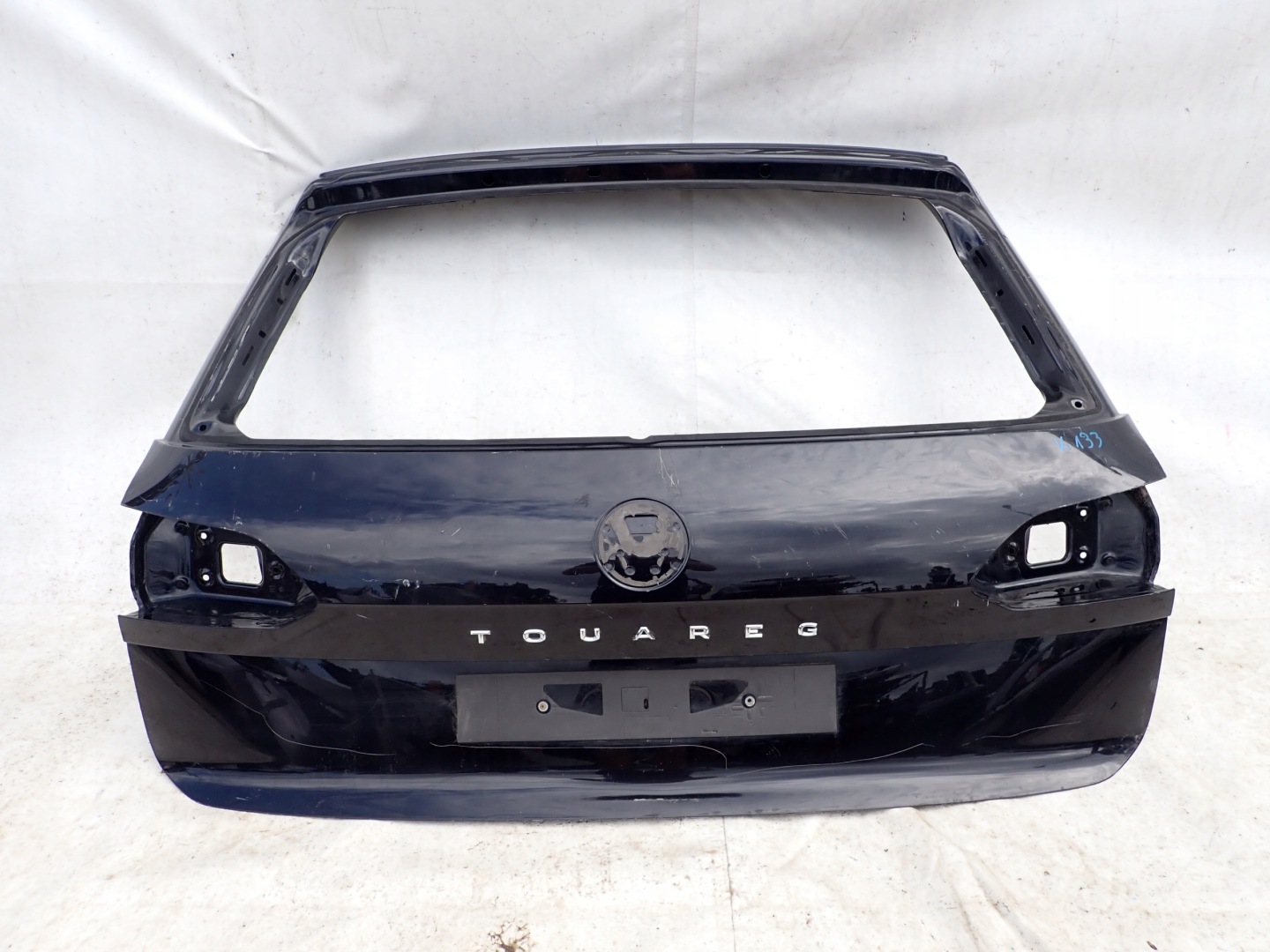 VW TOUAREG III 3 18-> boot door rear