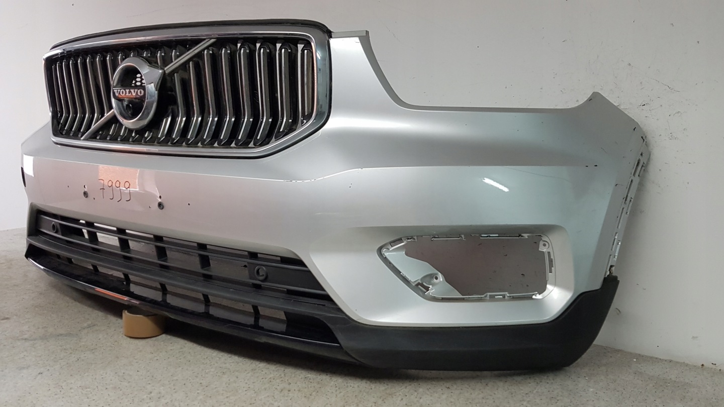 VOLVO XC40 XC 40 2017 - bumper front 7999