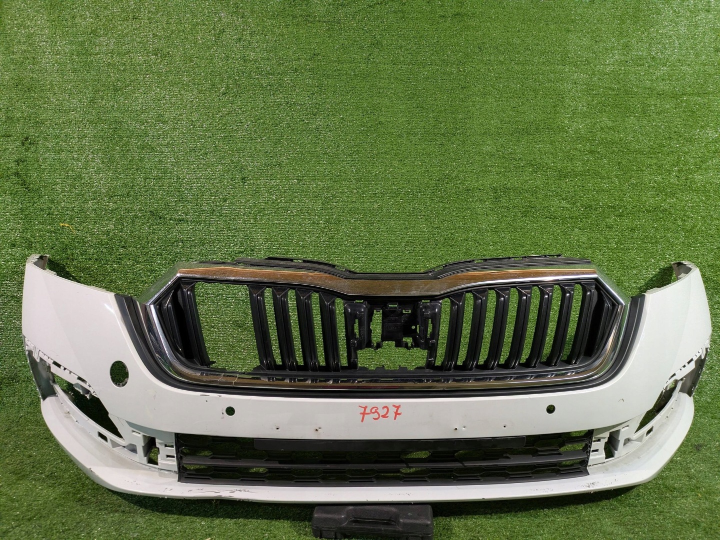 nárazník přední předek SKODA OCTAVIA IV 20- NR.7927