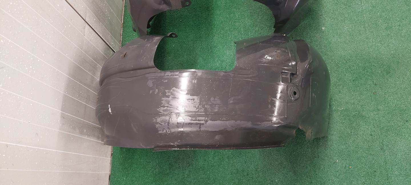 mudguard right front FORD B-MAX AV1116114AB