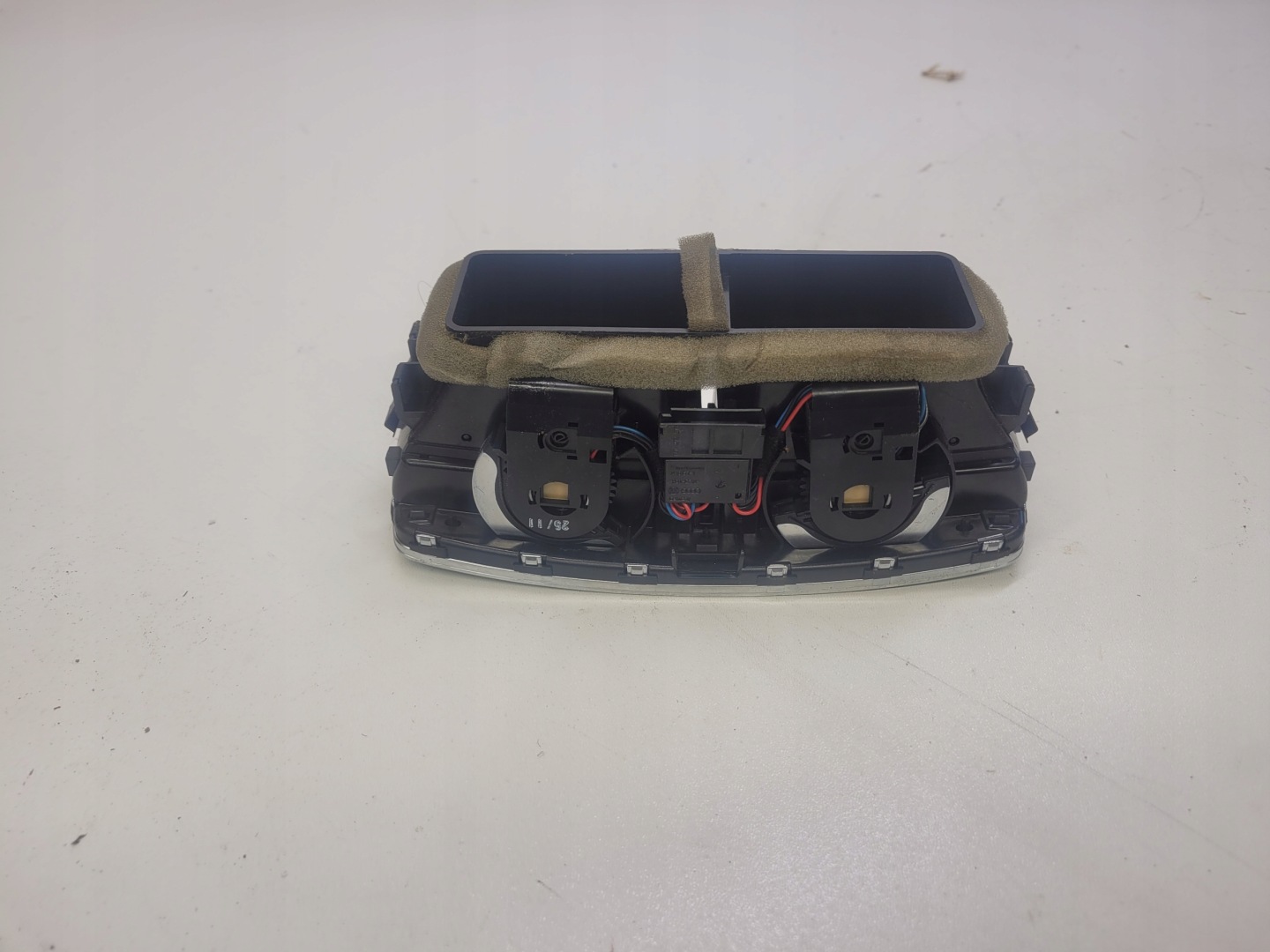 grid air conditioning devices rear part AUDI A8 D4 4H0819203B