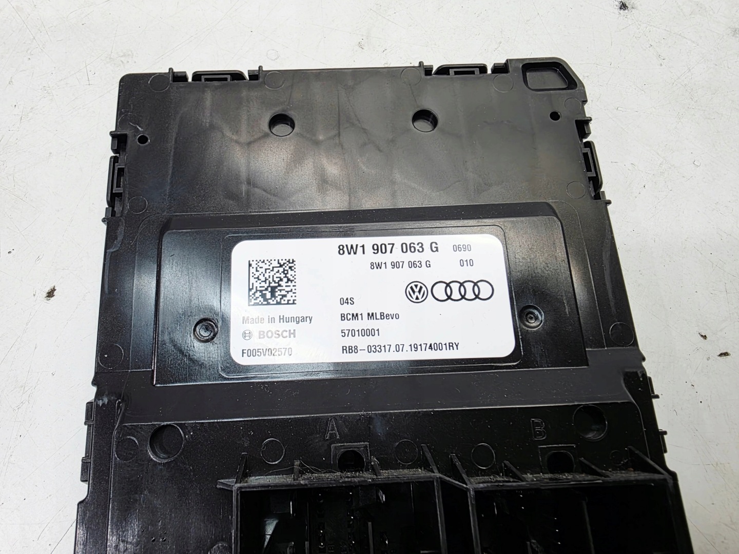 module control unit KOMFORTU AUDI A4 B9 A5 8W LIFT 8W1907063G