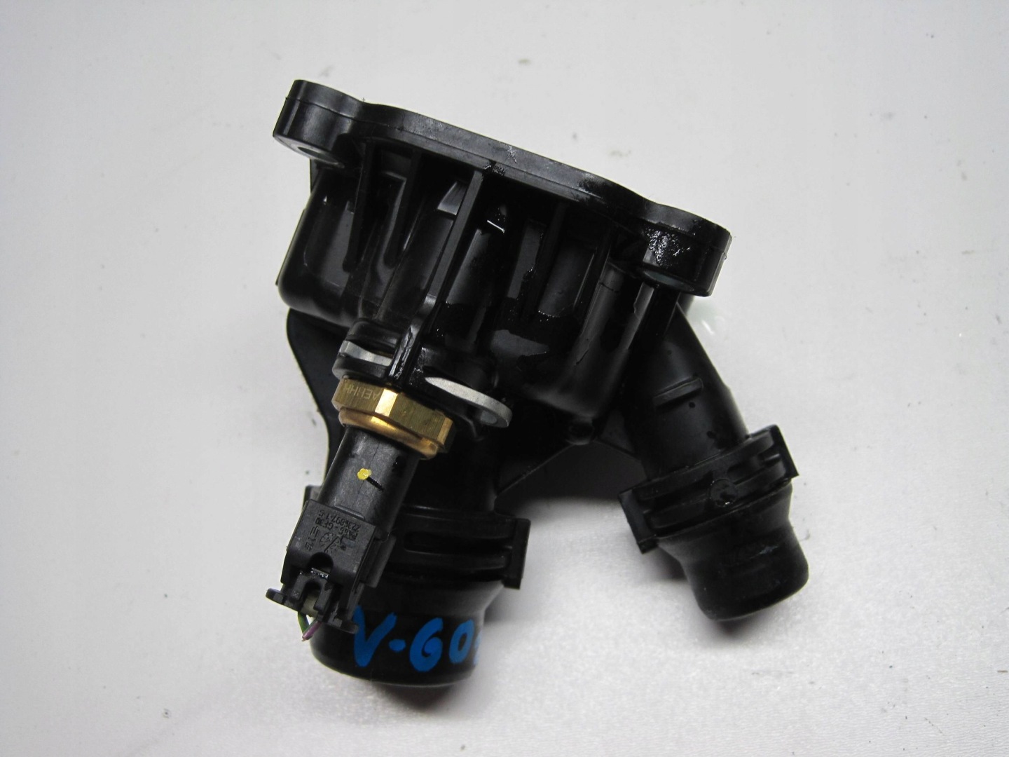 termostato VOLVO V60 III 2,0i 32263962