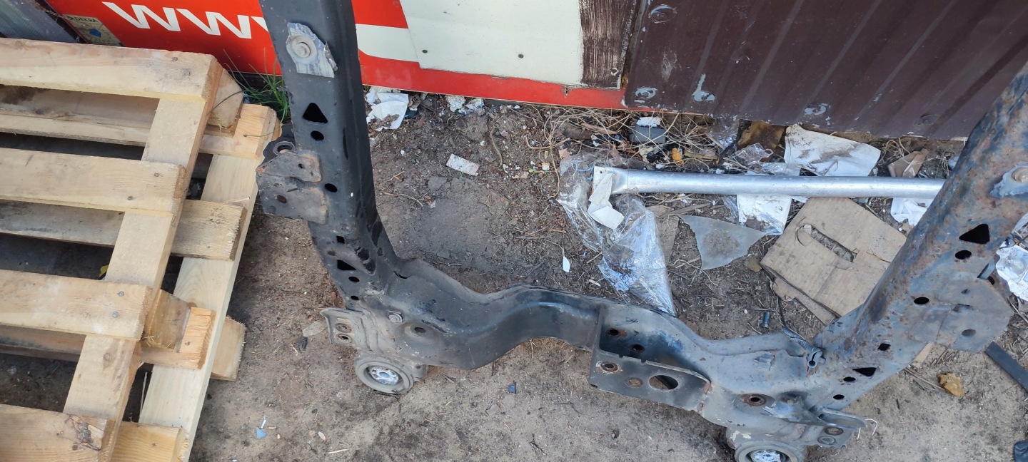 sider subframe axle beam axle beam Opel Insignia A