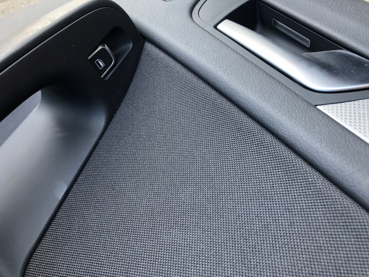 AUDI A4 B8 LIFT side upholstery right rear part 0058