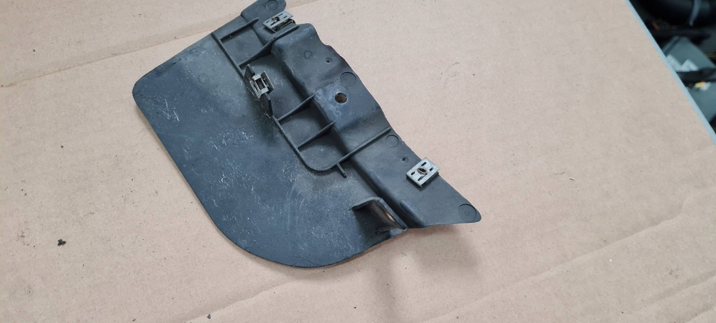Q3 83A mudguard flap NADKOLA left rear part rear 83A853833