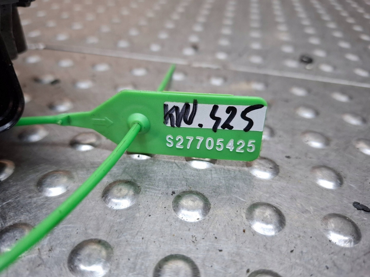 computer control unit of the engine 03F906070CM VW BEETLE 5C1 GOLF V 1.2 TSI