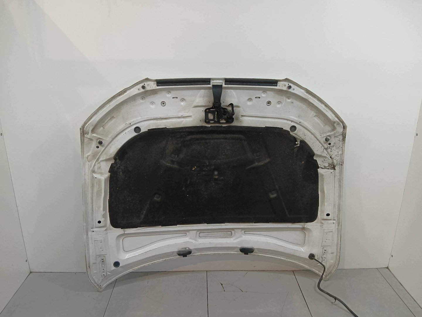 bonnet front BIALA damaged Audi A4 IV (2008-2015) B8