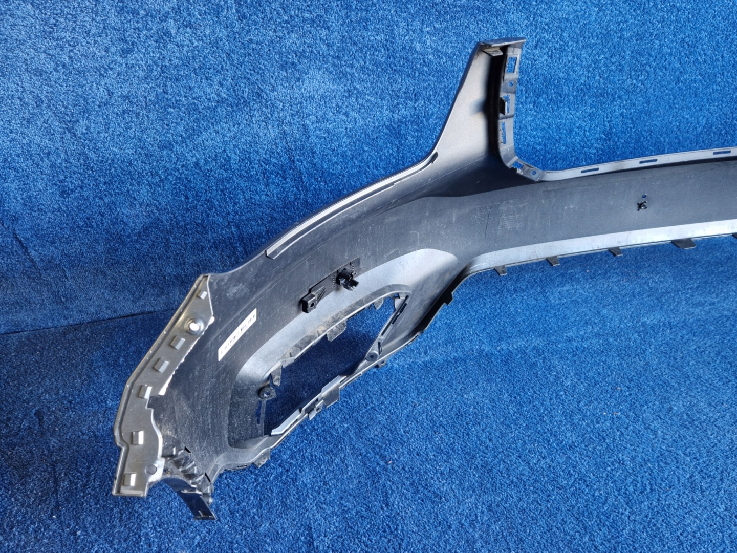 VOLVO XC40 2017-2022 bumper front front PDC DO LAKIEROWANIA 31449359