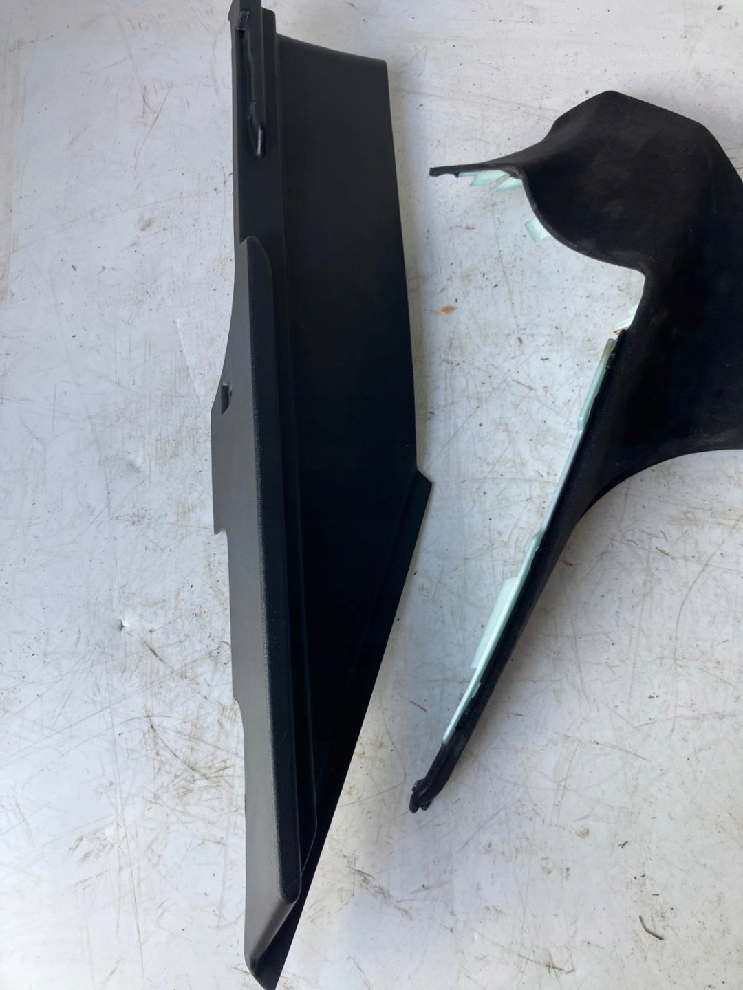 Blende Abdeckung SLUPKA rechts heck TESLA MODEL S