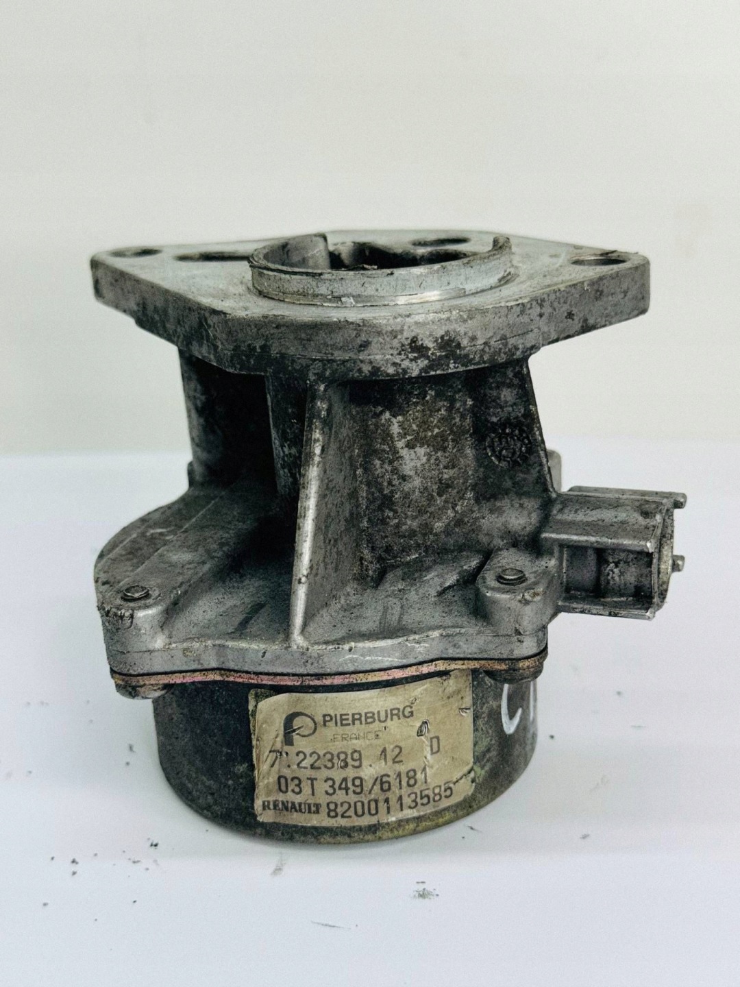 Pompa vacum Renault Nissan 1.5 DCI 8200113585