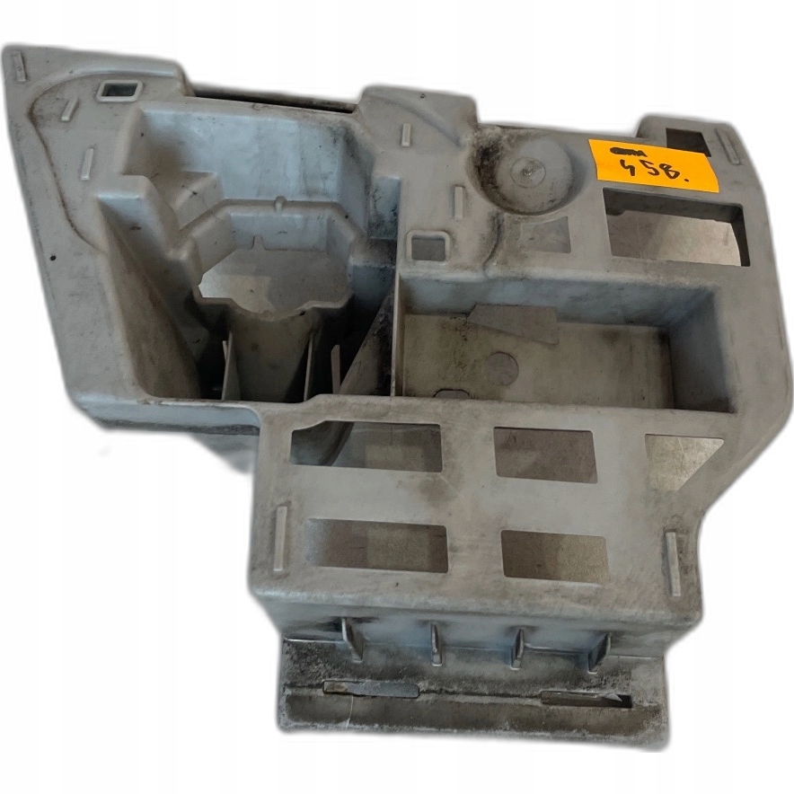 bumper bracket front right Skoda Octavia III