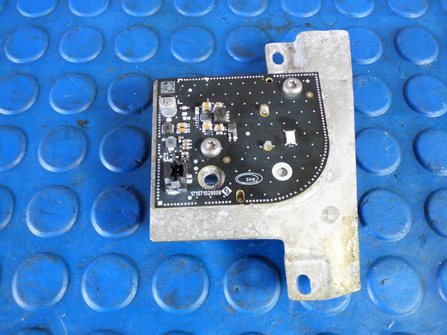 module LED w lampie reflektora left right stBDB OPEL ASTRA K V