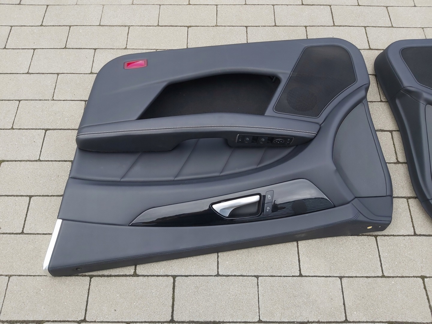 side front right left UK MERCEDES CLS 218 W218