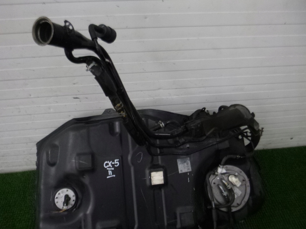 MAZDA CX-5 II 17-21 2.2D complete fuel tank