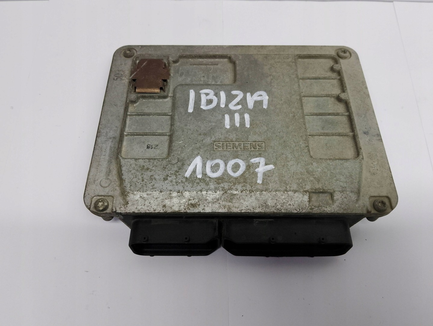 computer control unit of the engine Seat Ibiza III 3 03E906033P 5WP4019607