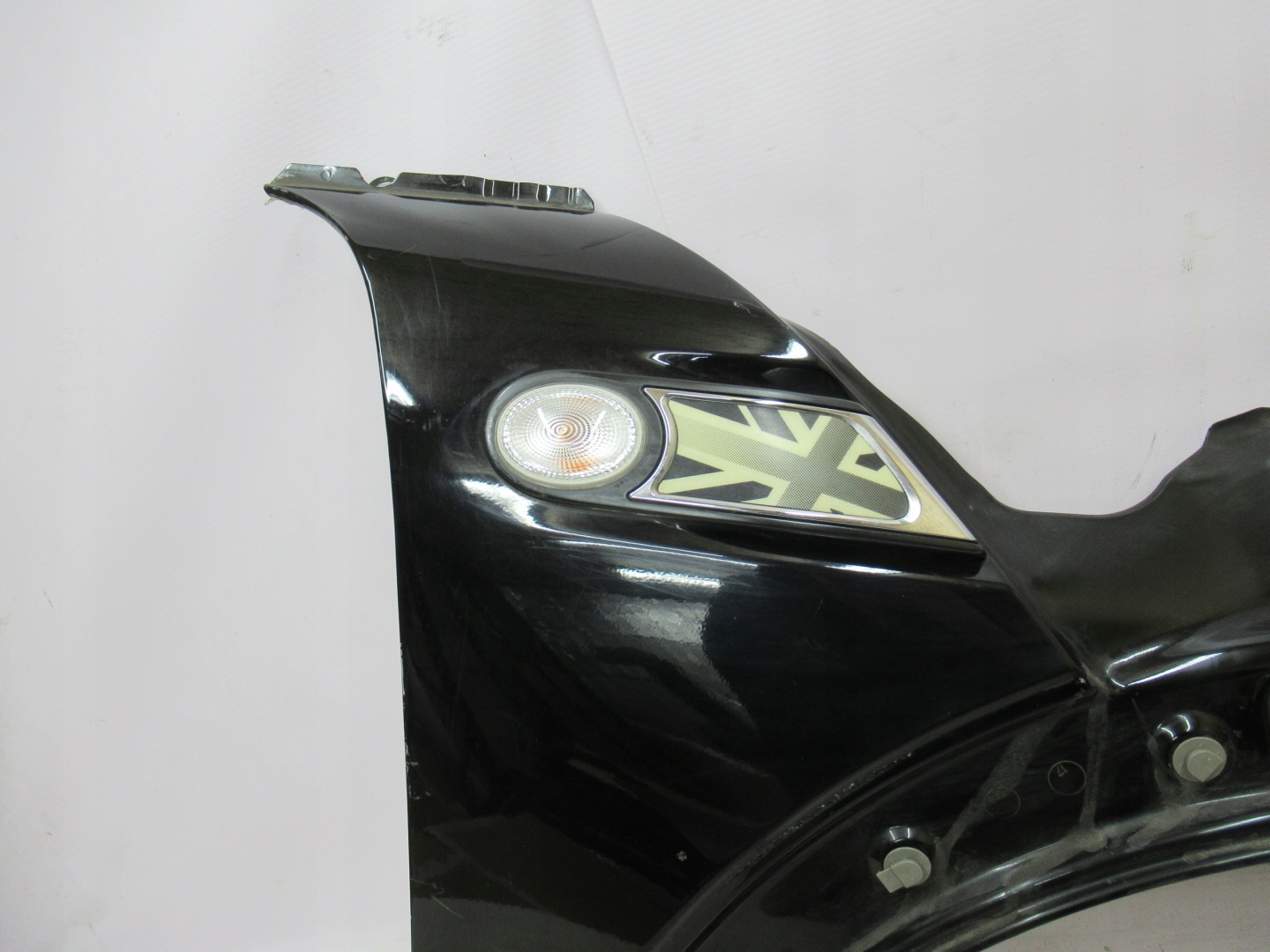 fender front front right MINI COOPER R56 06