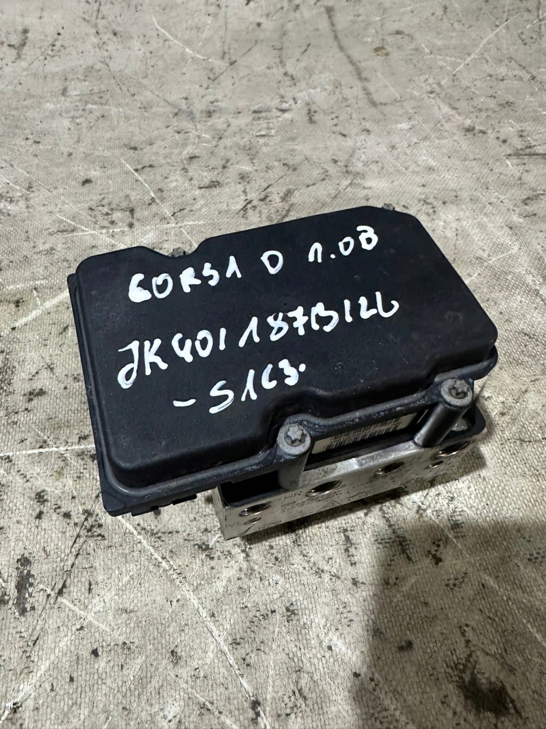 pompe ABS OPEL CORSA D 1.0B 0265231537