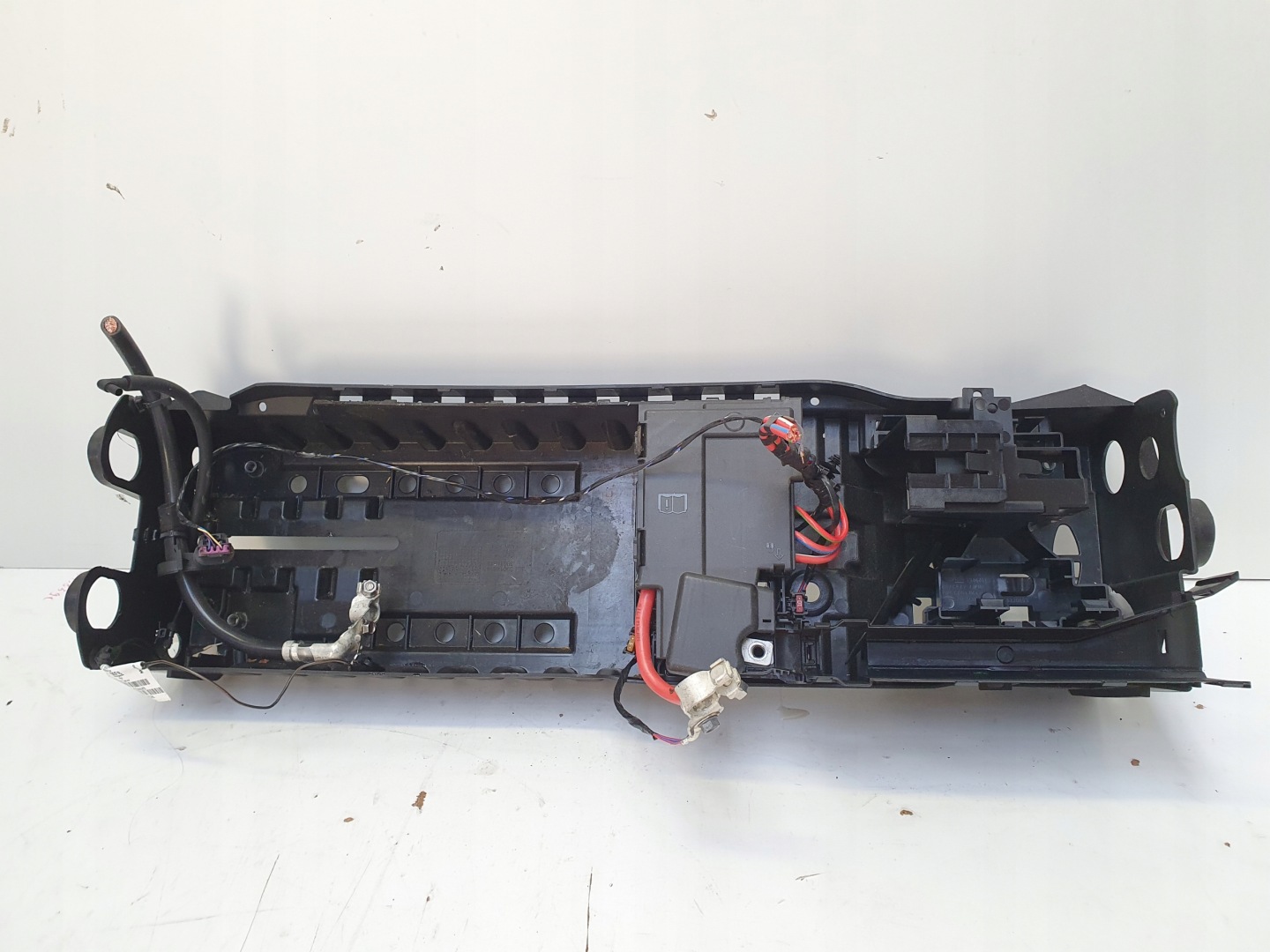 OPEL ASTRA K Grundlage Kasten AKUMULATORA