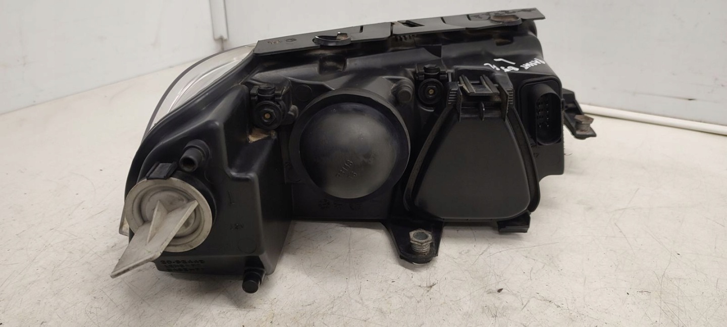 light front front left VW Passat B5 LIFT