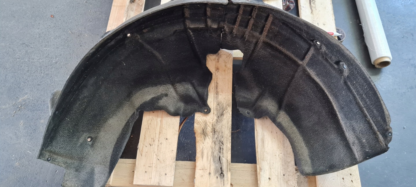 Q5 80A SQ5 mudguard left left rear part rear. 80A810171A