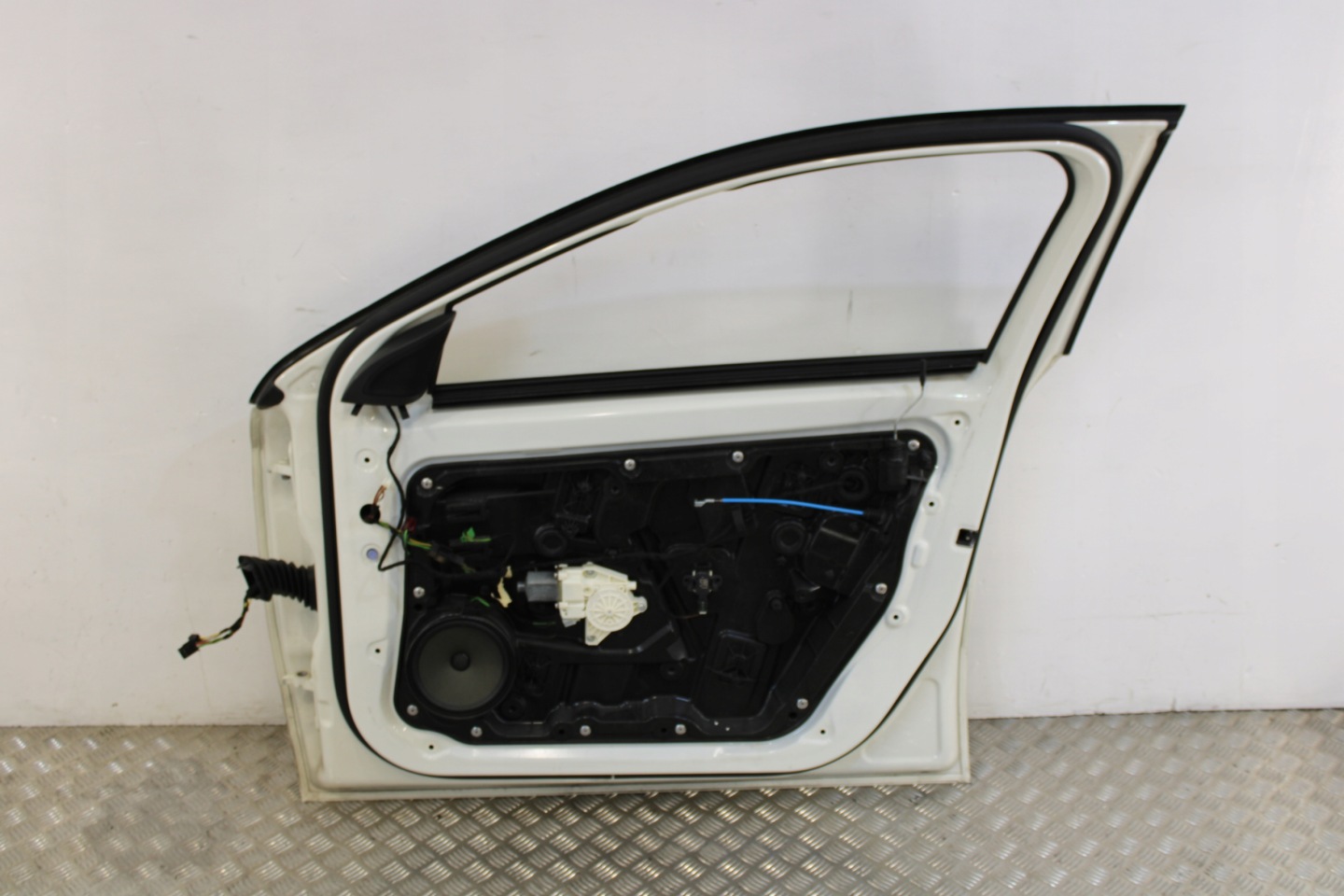 door right front right front complete MERCEDES A-KLASA W176 LIFT AMG