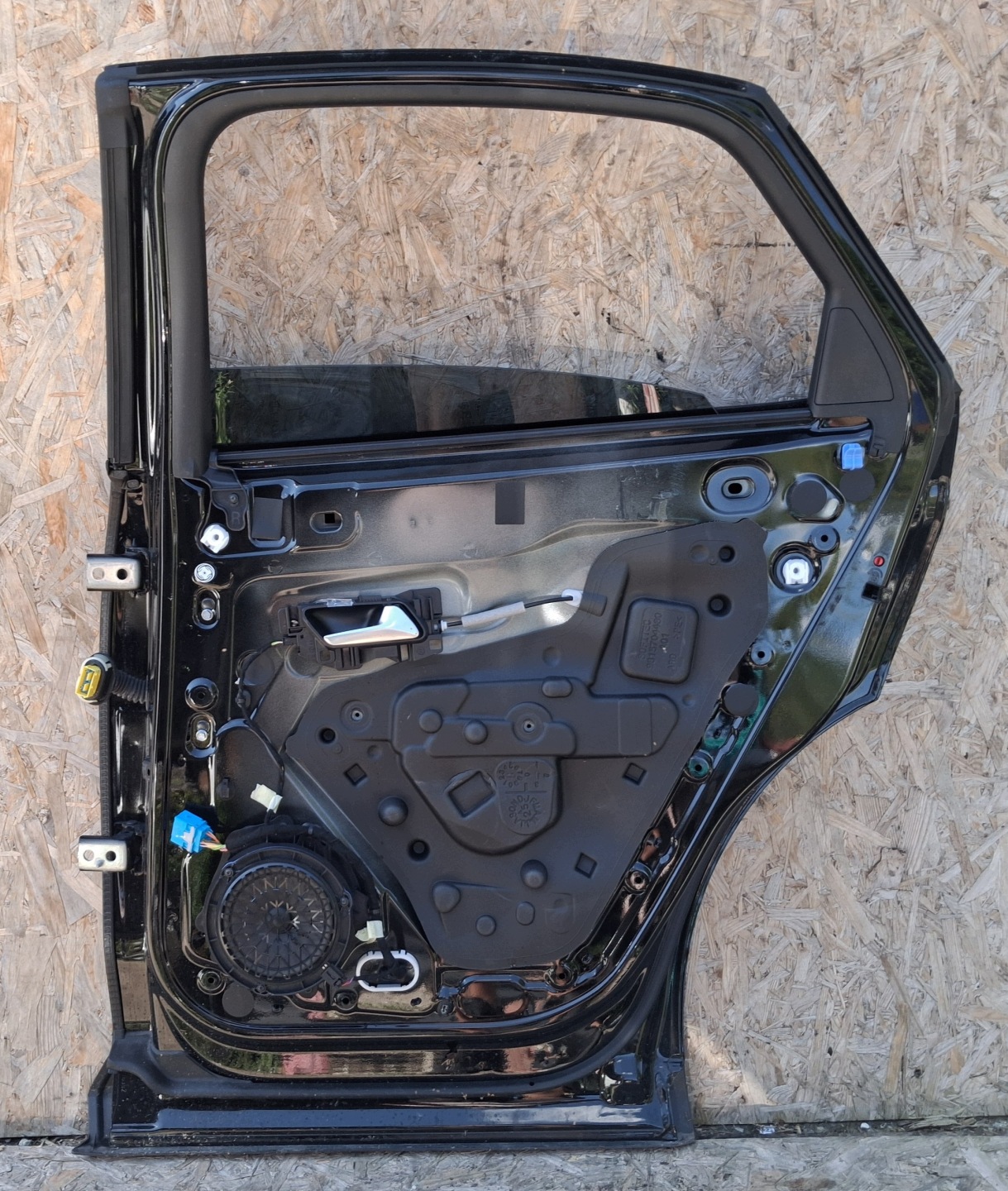 door complete right rear. right rear part CITROEN DS7 25ROK