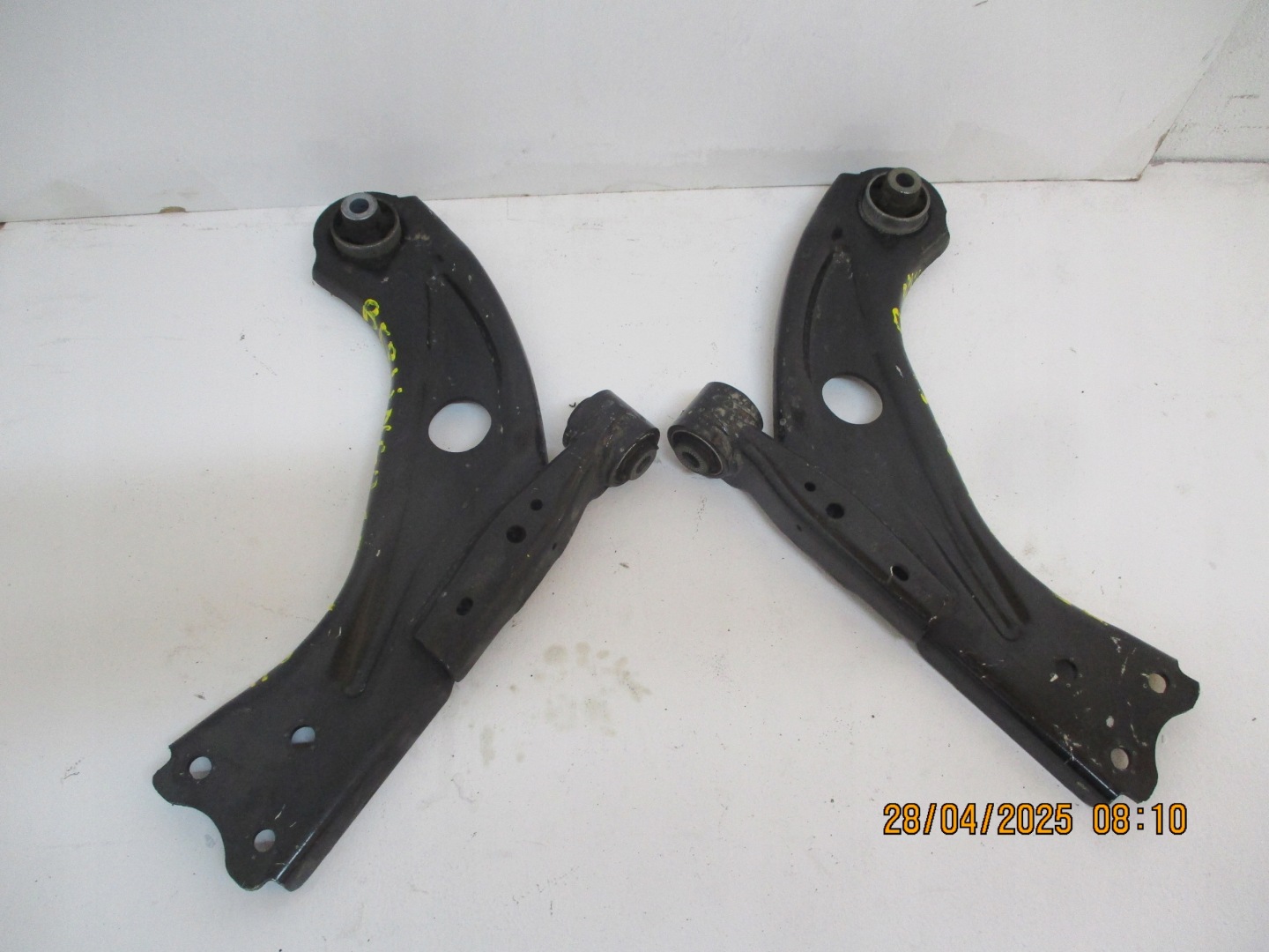 arm CITROEN BERLINGO IV 1,5I 24R front front
