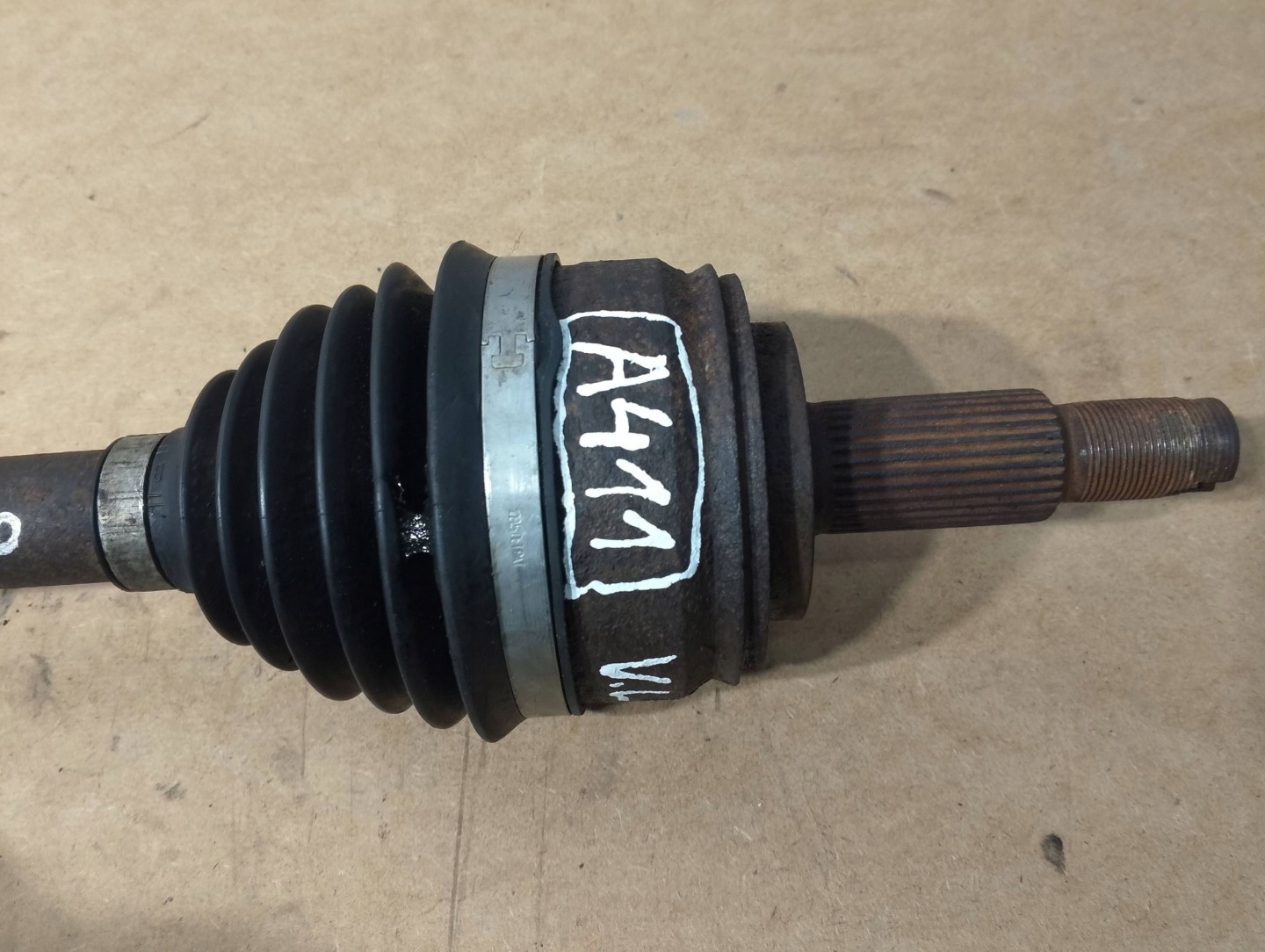 Nissan NV400 semi-axis front left 3697270 (A411)