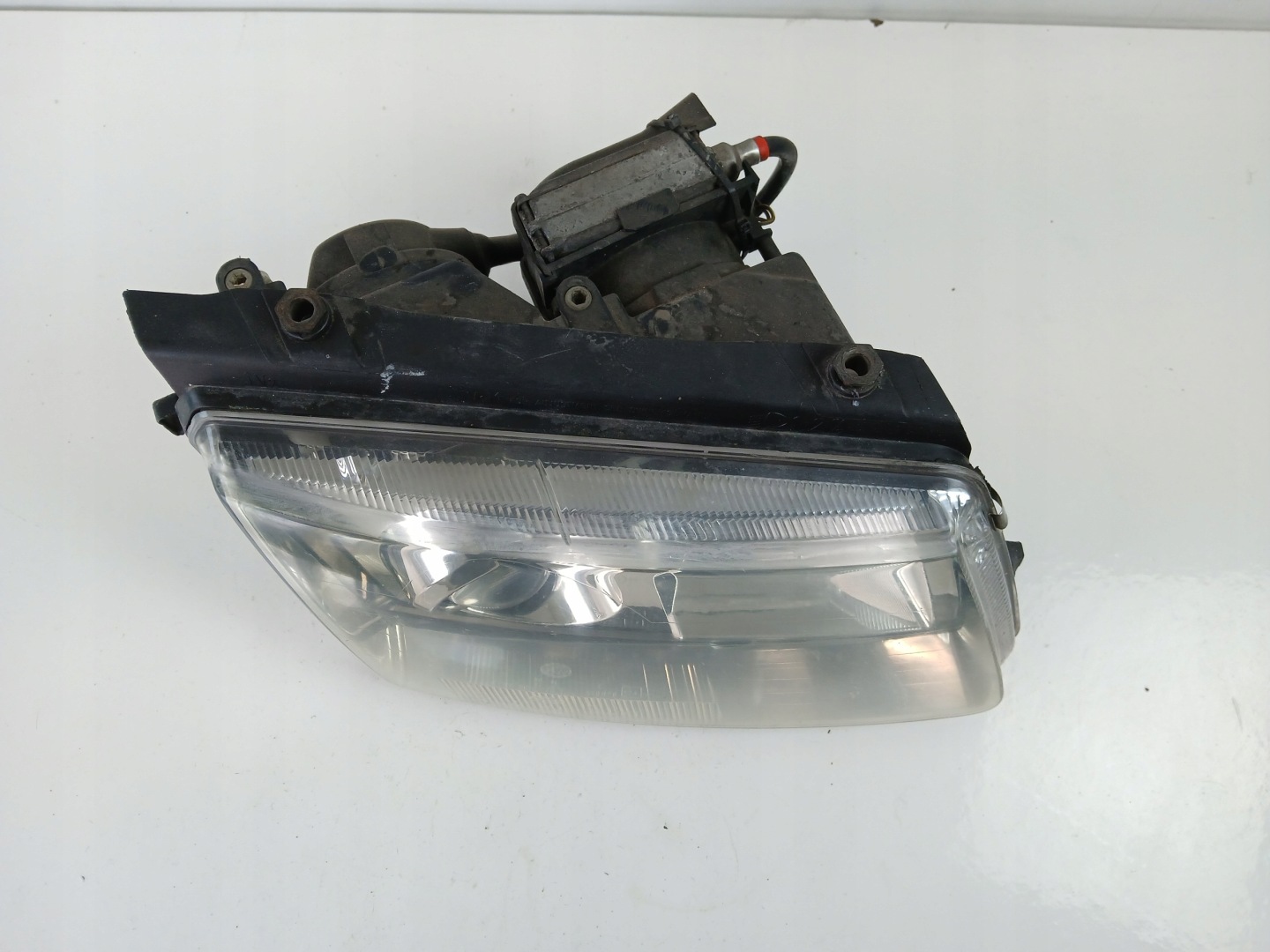 VW PASSAT B5 light right front XENON control unit HELLA