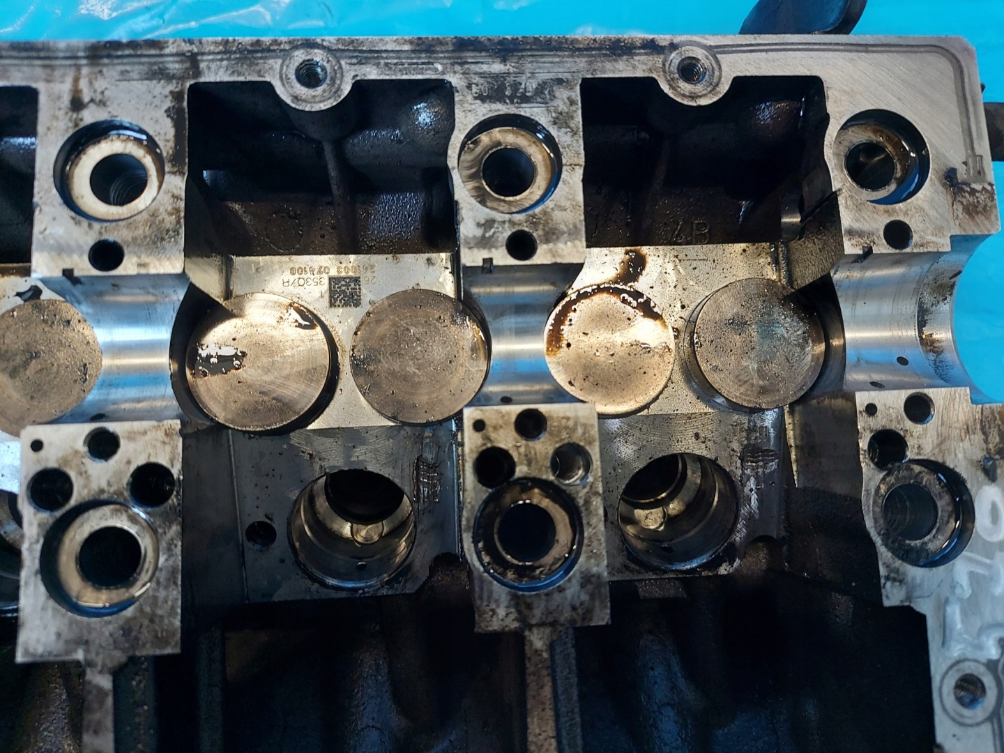 glava PASSAT B5 FL 1.9 TDI 038103373R