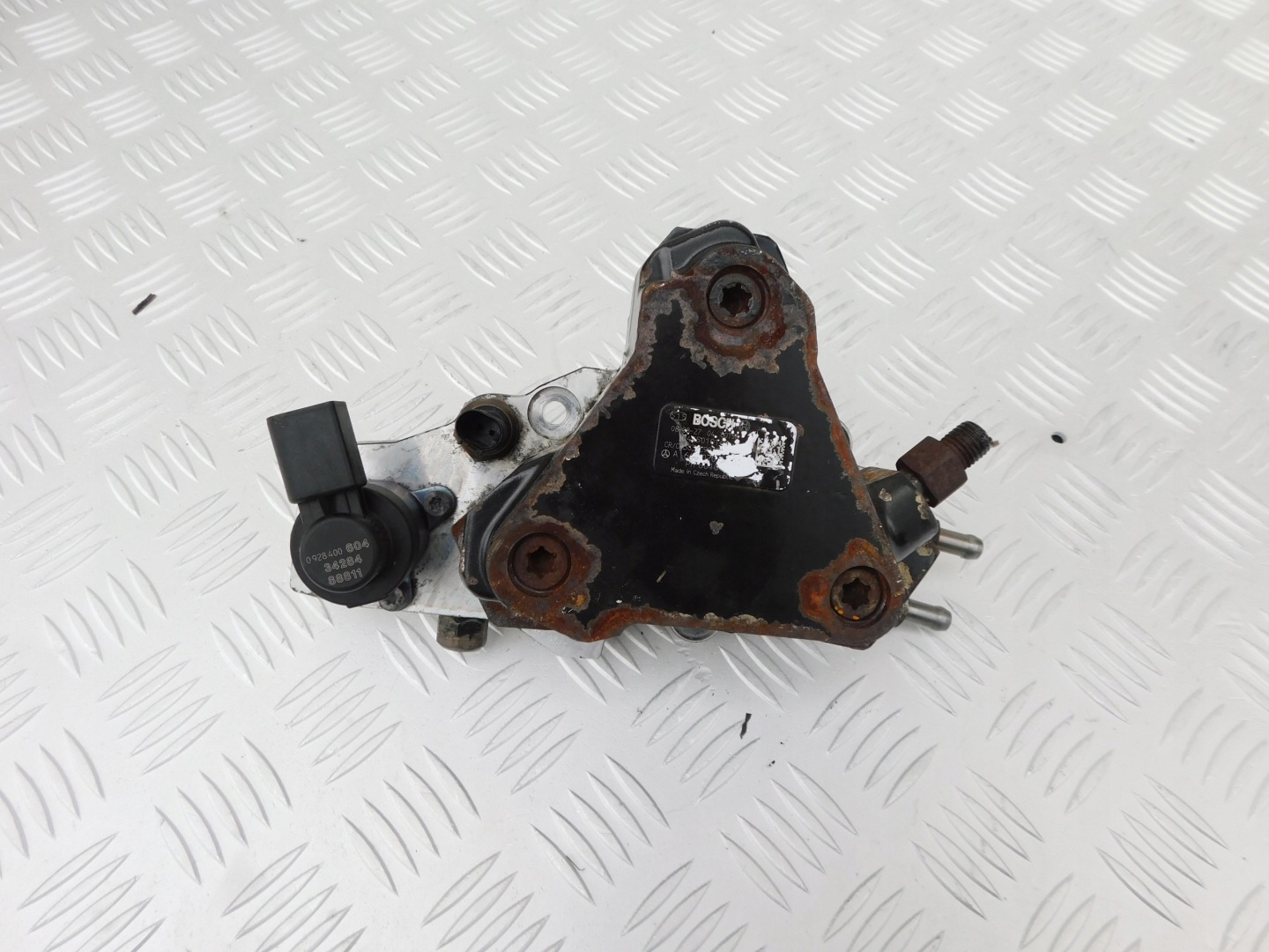 Mercedes Sprinter 906 2.2 cdi 646 Pompe à carburant à pression Original