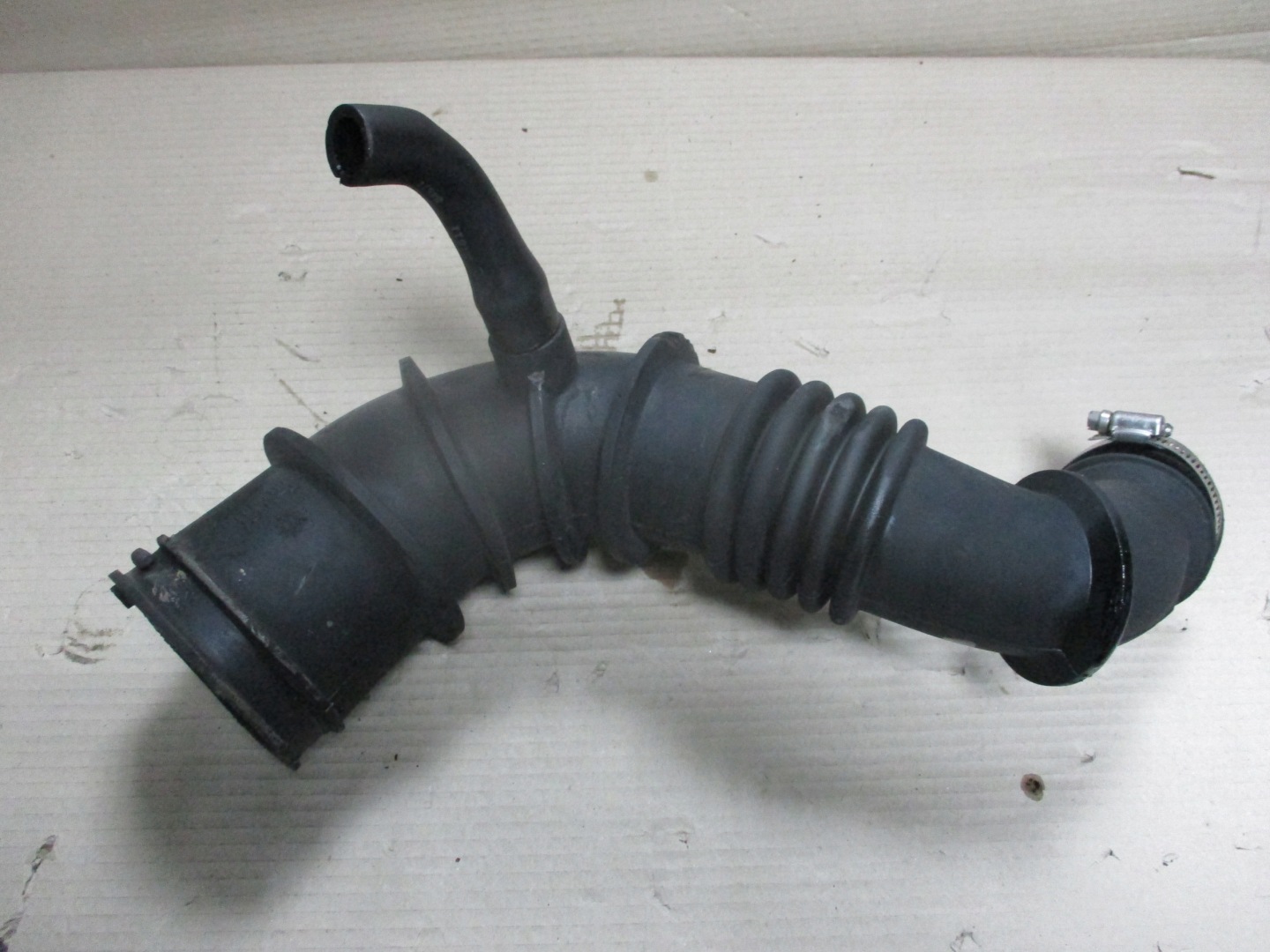 pipe hose air Jeep Grand Cherokee 3.1 TD