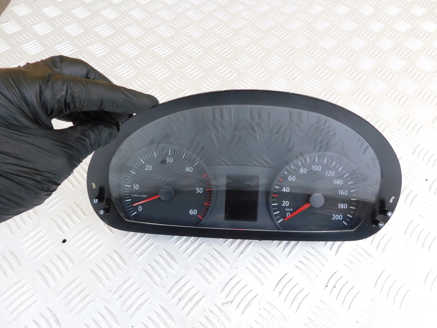 Volkswagen Crafter dials Europa HVW9064467921