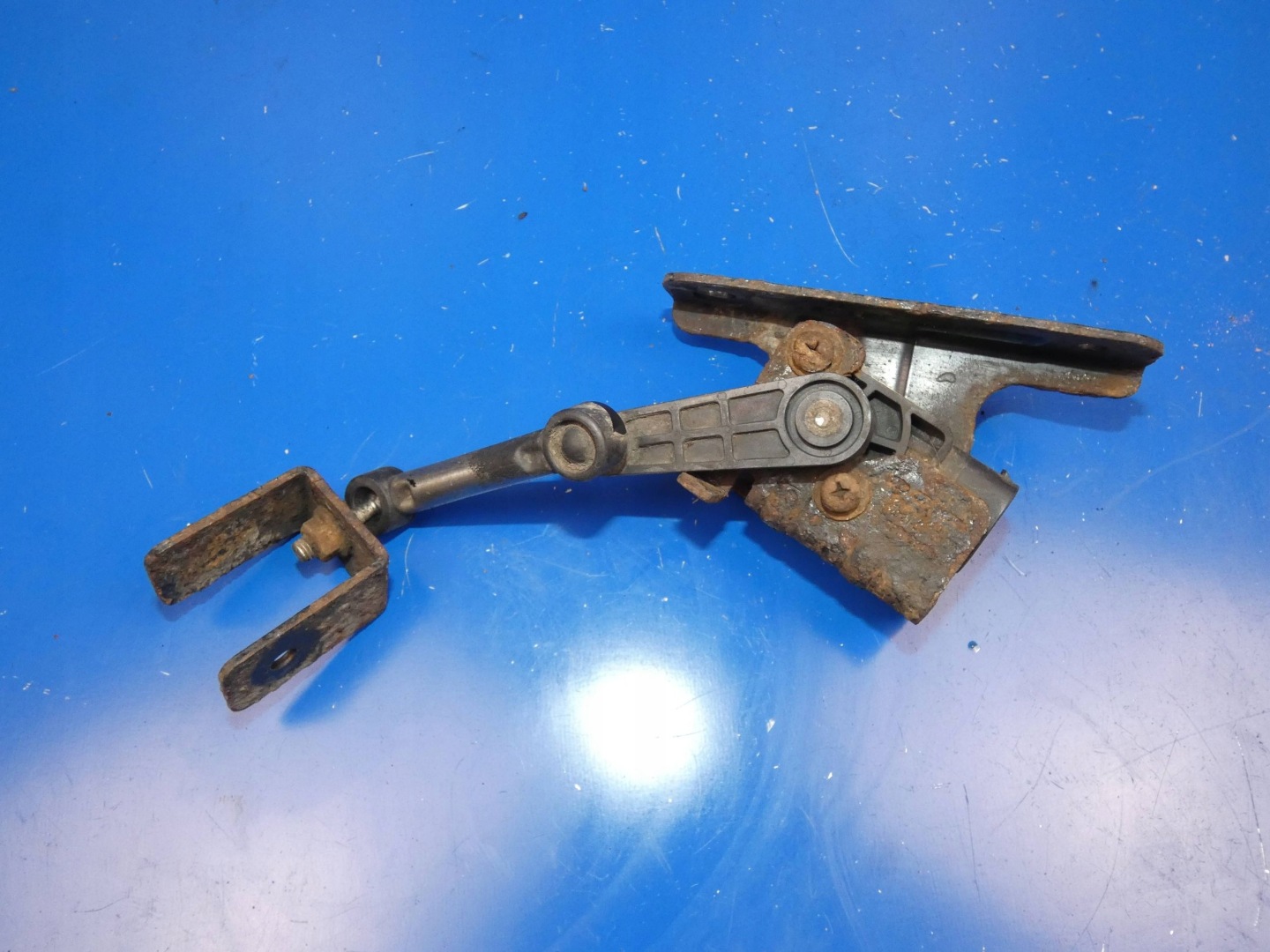 HYUNDAI I30 II Sensor POZIOMOWANIA lichte XENON heck