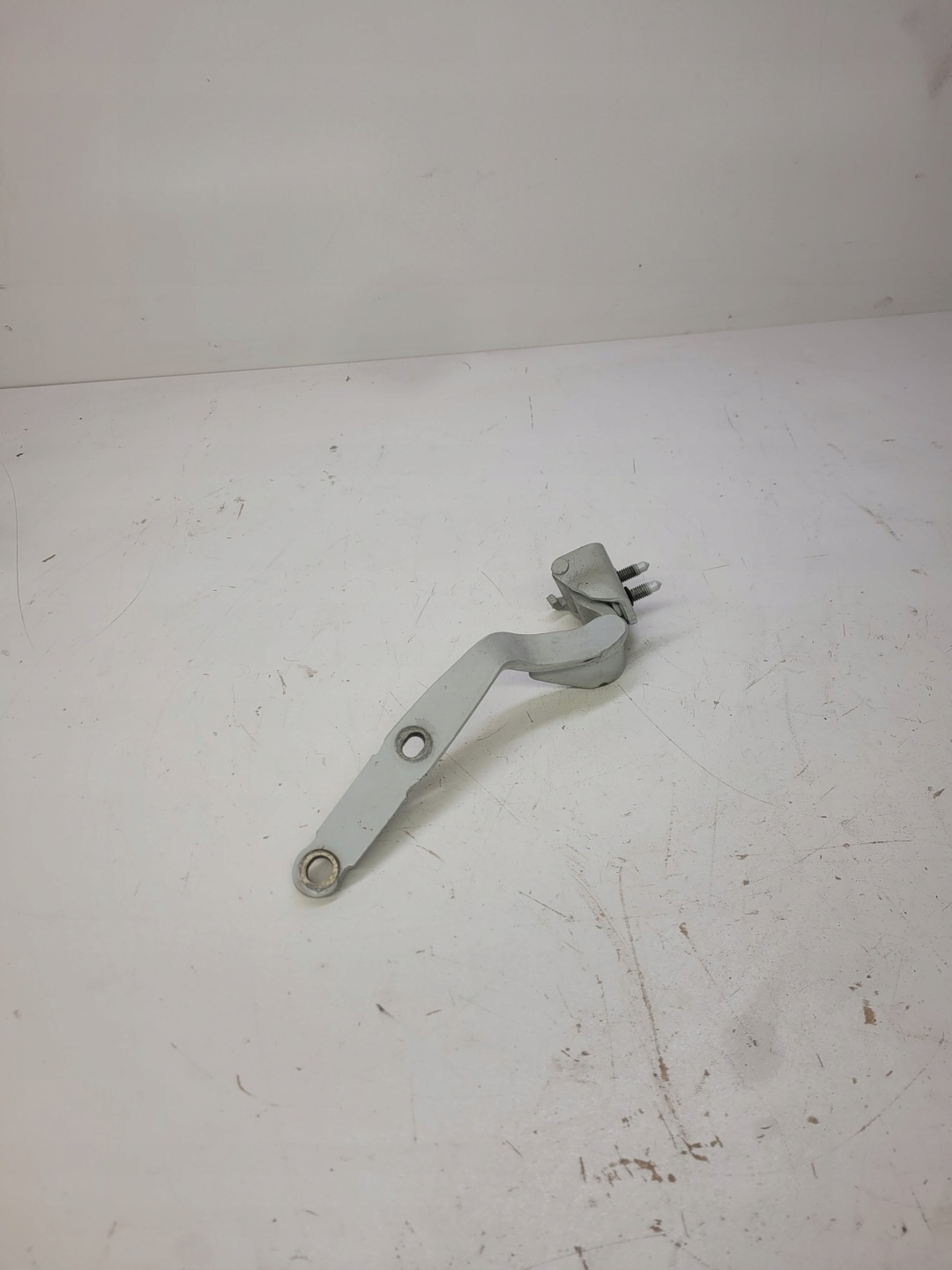 hinge bonnet right rear part AUDI A1 8X 8X3827300A