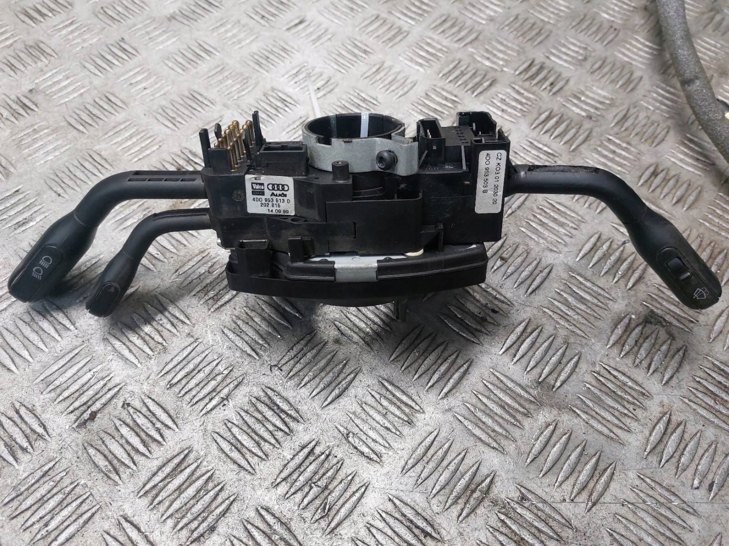 MANETKA DEVIO LUCI TERGICRISTALLO TERGI AUDI A8 D2 1J0959654J 4D0953513D