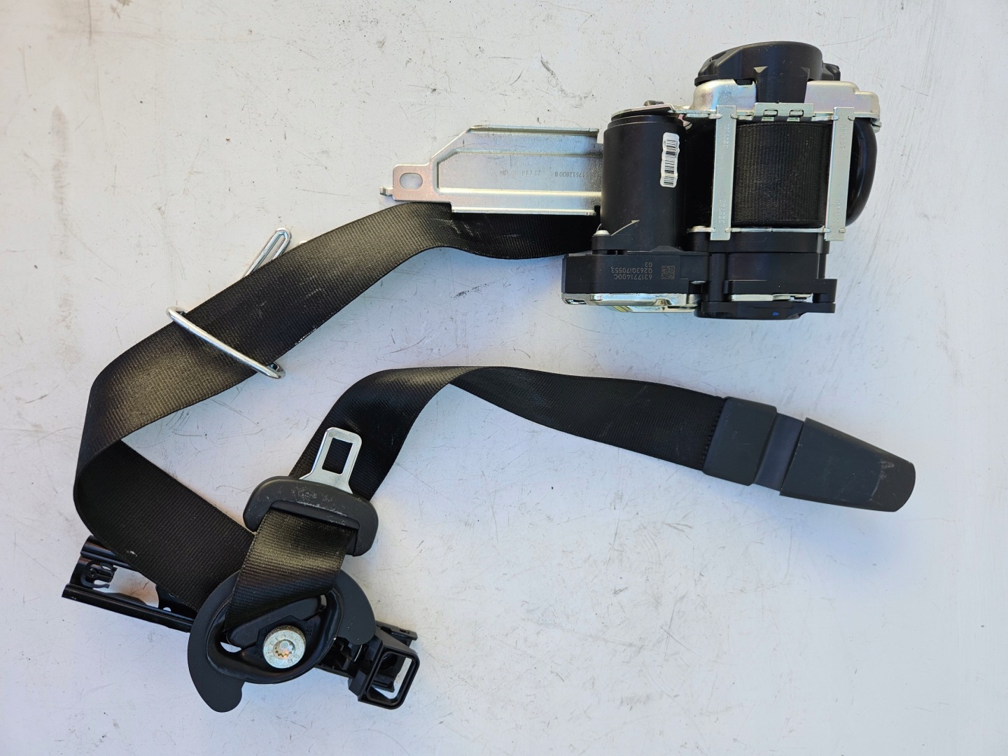 tension belt safety right front front AUDI A4 B9 9W black DOCIAG