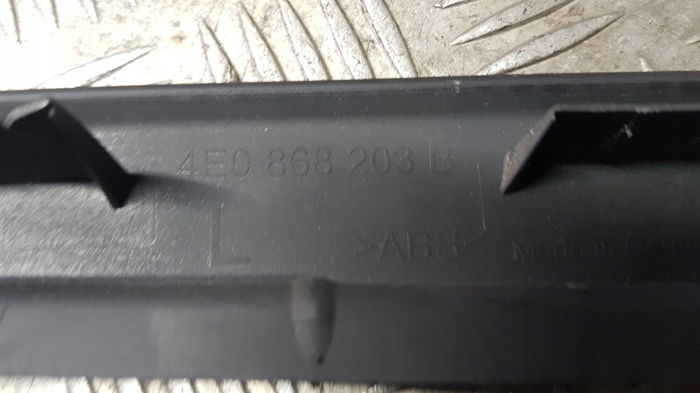AUDI A8 D3 side SLUPKA left right