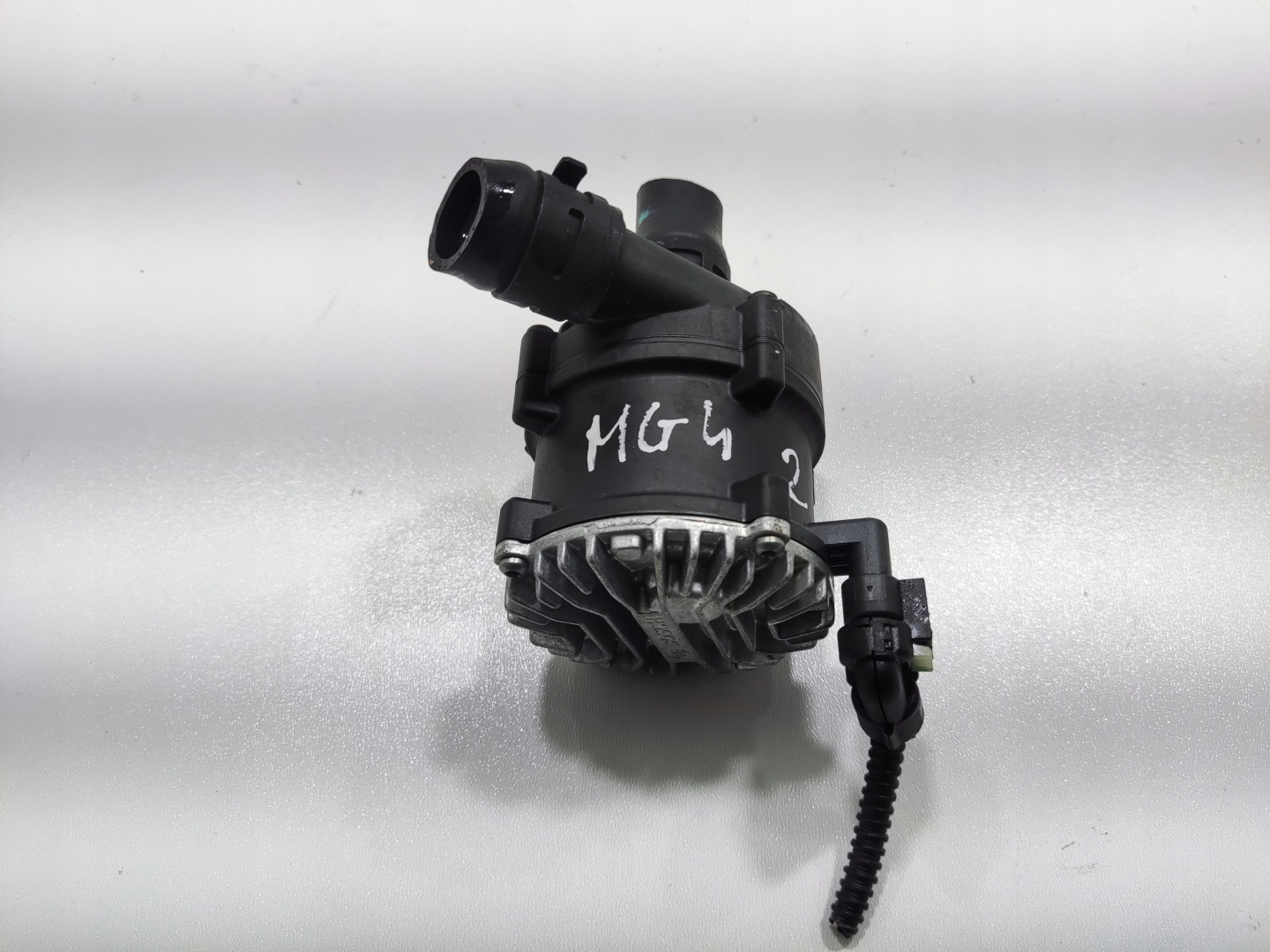 supplementary water pump MG 4 MG4 2022-2025 11235781
