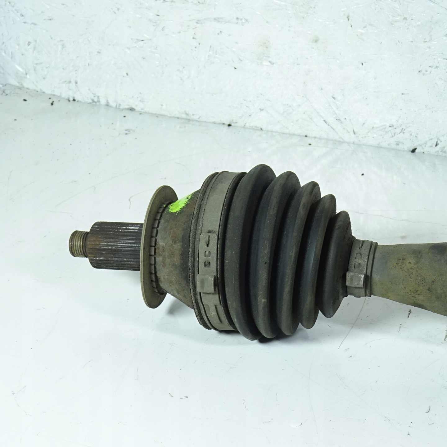 VW POLO IV 1.4B semi-axis right front