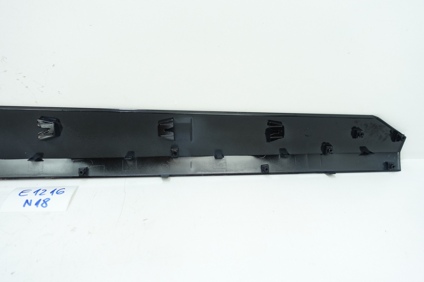 moulding door left front HYUNDAI KONA ELEKTRYK 22