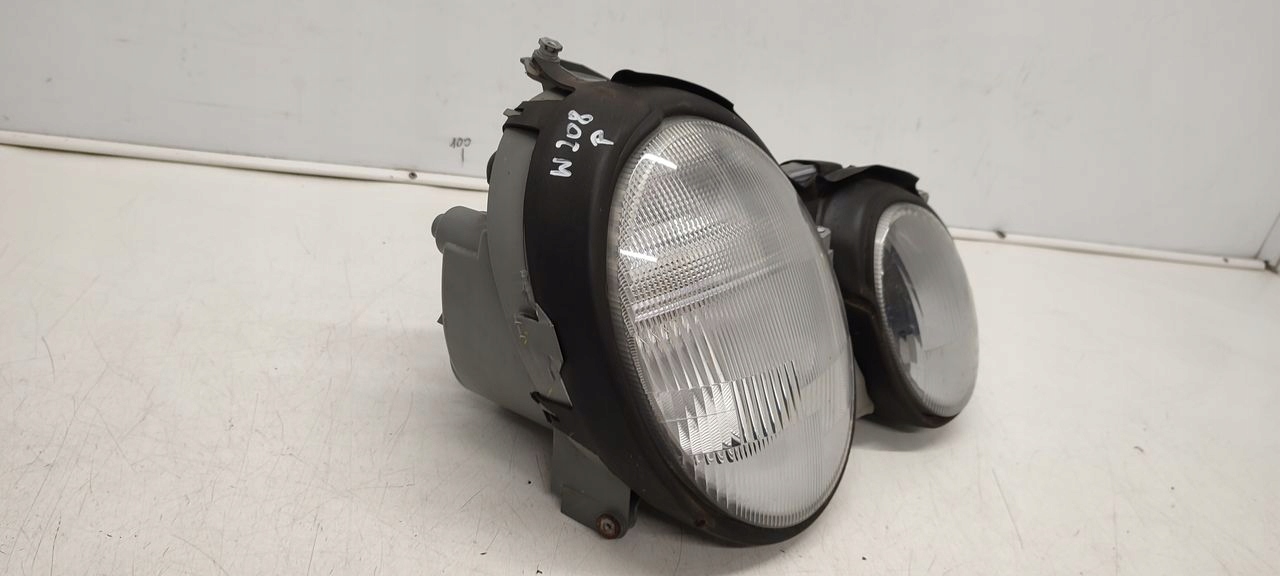 light front front right Mercedes W208