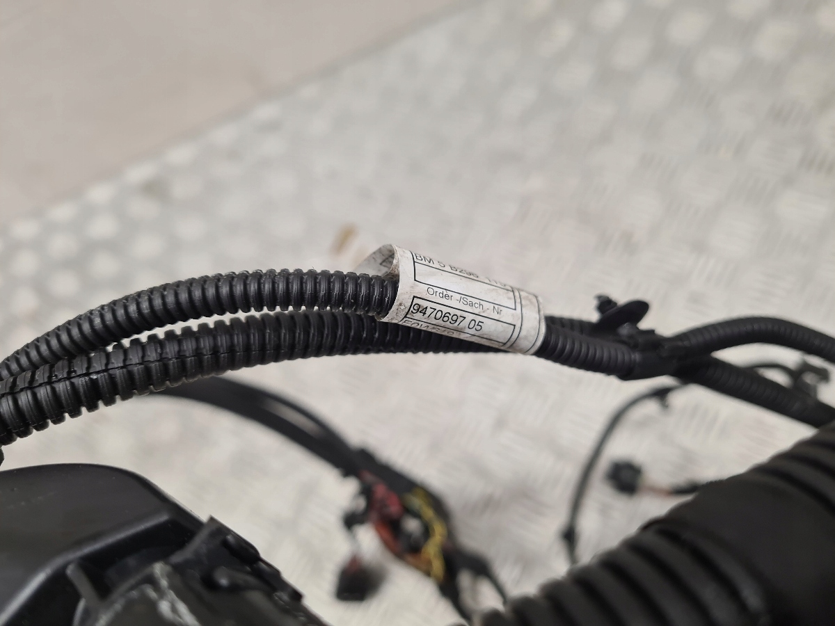 BMW X3 G01 HYBRYDA bundle motor wiring 9470697 9470698