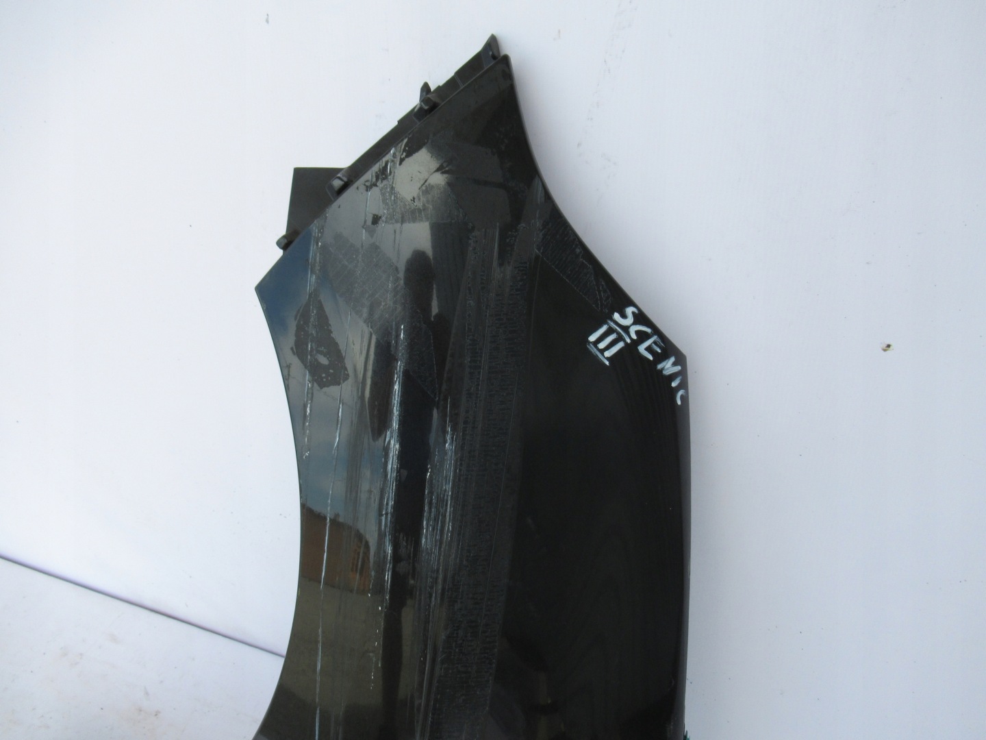 fender front front left SCENIC III 3 08