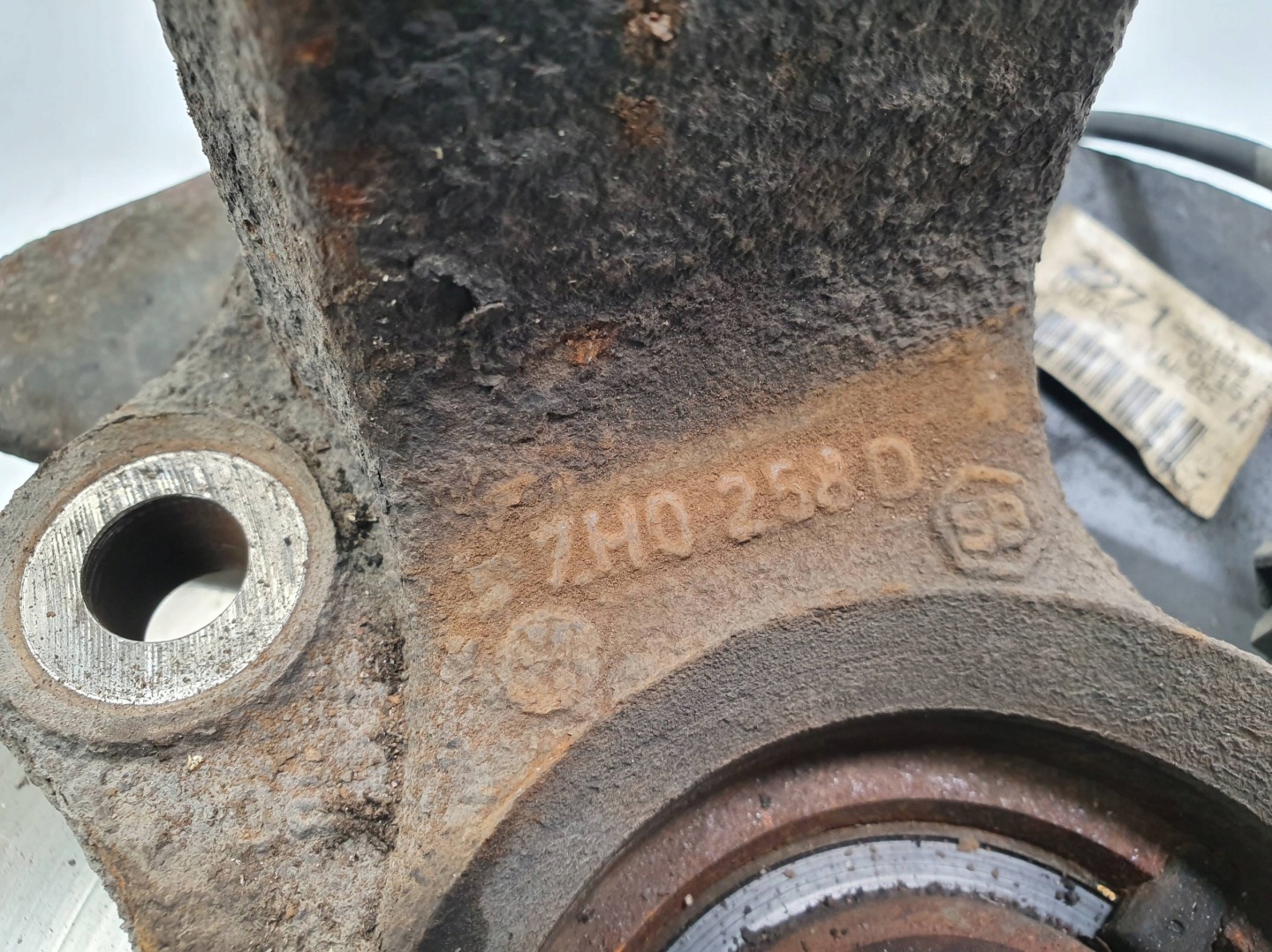 swing right front 7H0258D VOLKSWAGEN TRANSPORTER T5