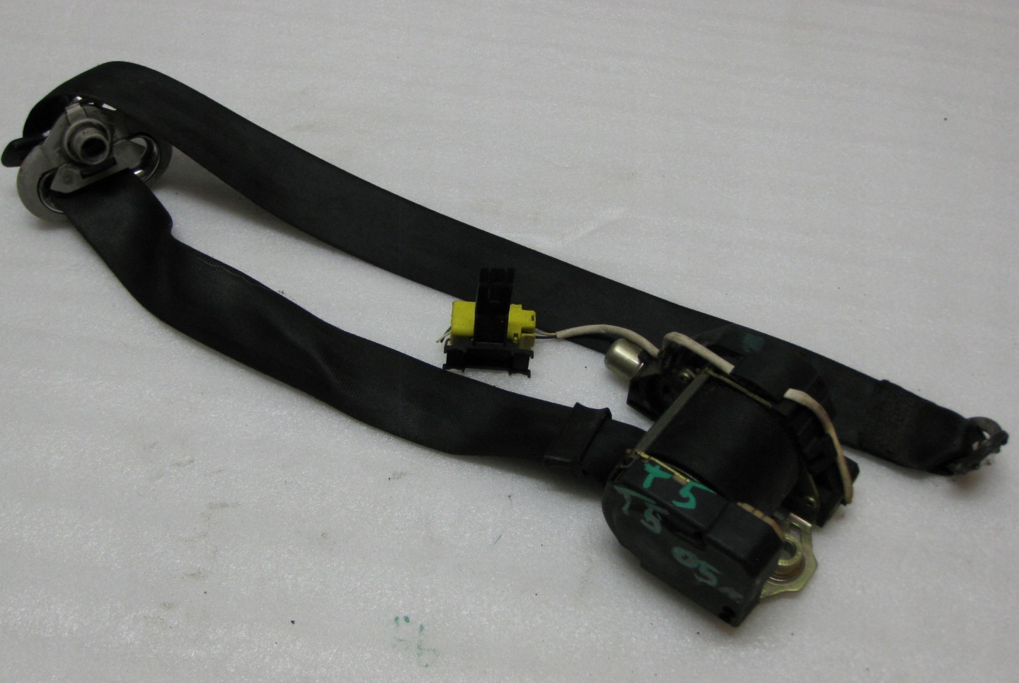 VW TRANSPORTER T5 tension belt safety right front 7H0857806F