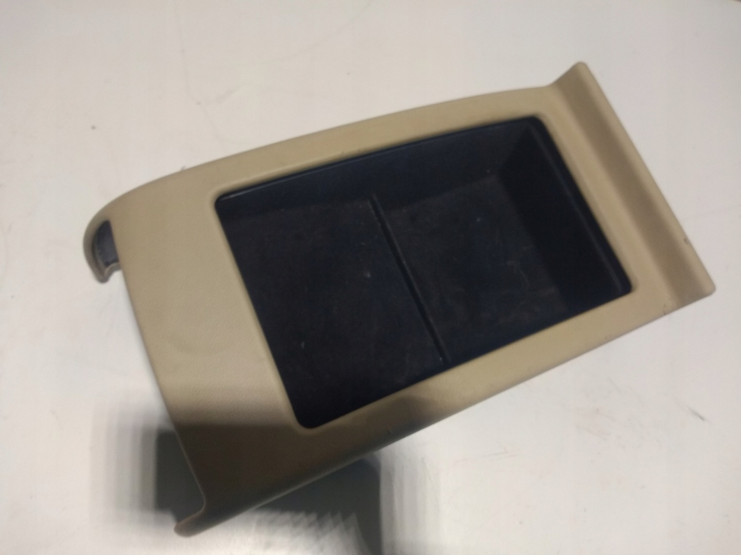 armrest TUNEL rear part rear MERCEDES W216