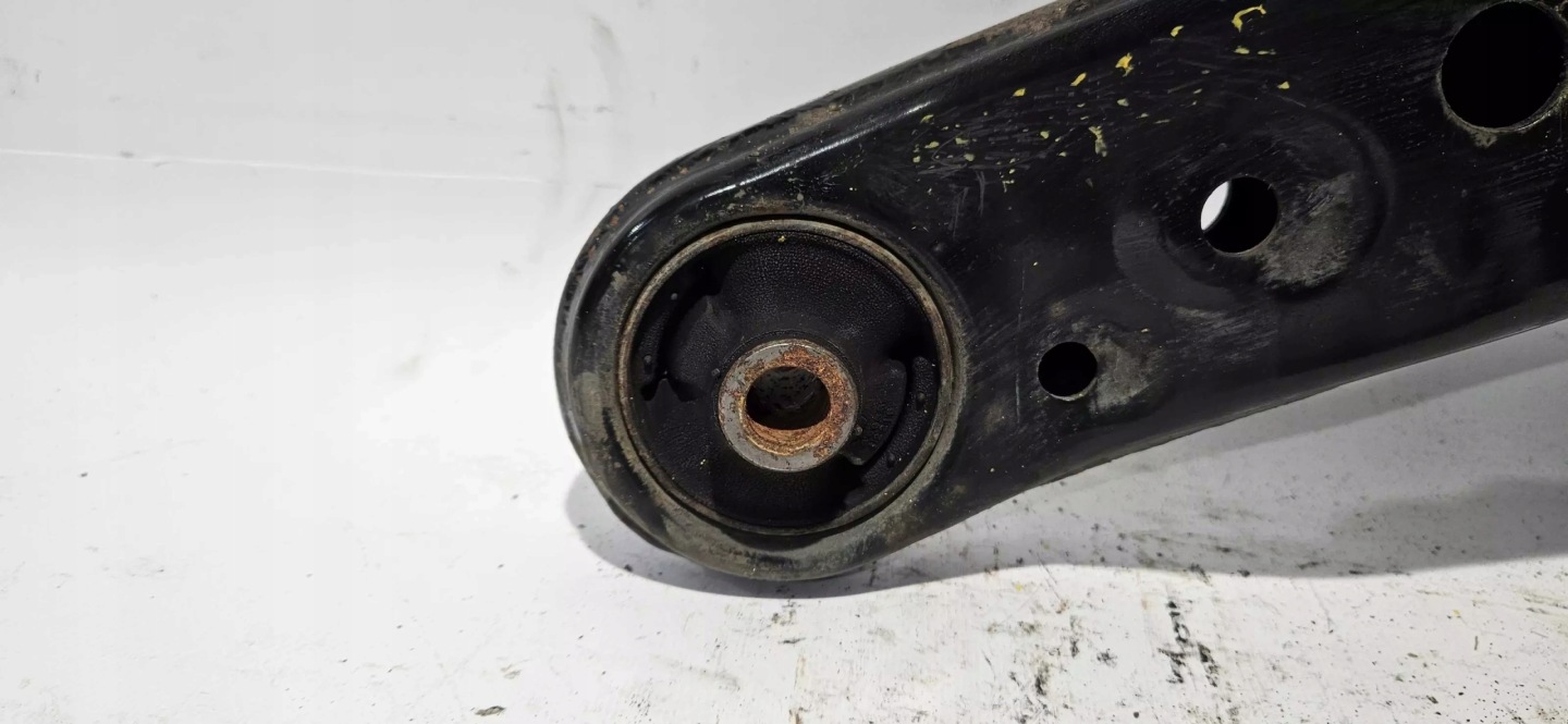 arm left front TOYOTA PRIUS III + plus 2009-15